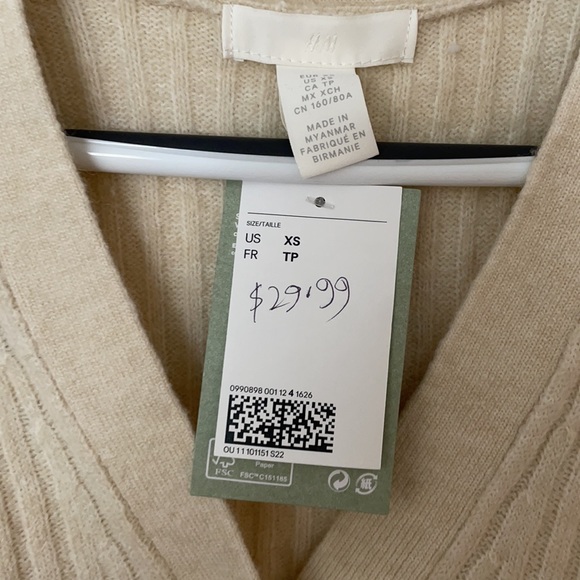 H&M Cardigan - Picture 3 of 3